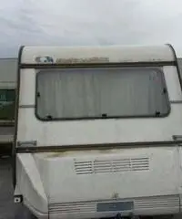 Roulotte Adria 3 posti anno 89