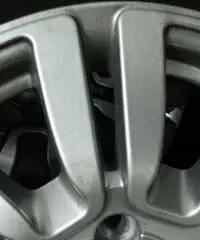 Cerchi e gomme punto