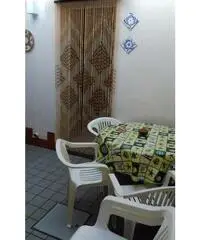 Trilocale ristrutturato a due passi dal mare. Sito a Tre Fon