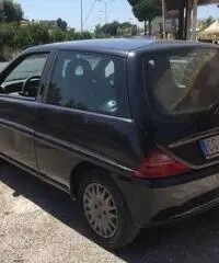Lancia ypsilon Como passaggio di proprietà