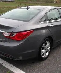 2013 Hyundai Sonata limitata in vendita a 2500 €