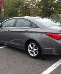 2013 Hyundai Sonata limitata in vendita a 2500 €