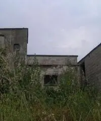 Termini: Vendita Multilocale in Via Nastro d Oro