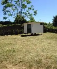 Privato terreno edificabile mq 1000 Euro 10.000