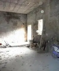 Vendita Multilocale da 305mq