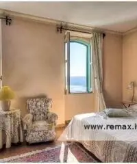 Castel Gandolfo -  Villa 9 locali € 1.950.000 T902