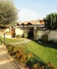 Lido di Ostia -  Villa 9 locali € 1.190.000 T901