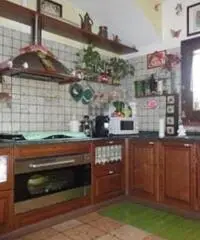 Lido di Ostia -  Villa 9 locali € 1.190.000 T901