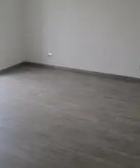 Loano-Grande Trilocale Arredato e con Posto Auto