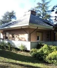 Colline Alessandria Villa con terreno 84-07-16