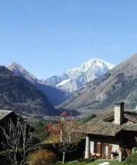 Rif: 21711138-24 - LAST MINUTE- LA SALLE(AO)-POSIZIONE UNICA PANORAMICO-