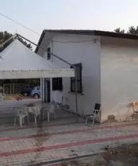 Vendita Villa da 1111111mq con garage