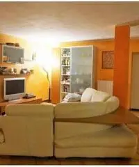 PRESEZZO, in complesso residenziale, RECENTE TRILOCALE CON TAVERNA E BOX DOPPIO