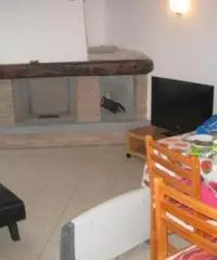 CAPRIOLO Via Balladore bella mansarda Euro 94.000,00 a riscatto Euro 6.000,00 più 550,00 mese rif. 4