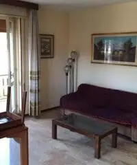 Pentalocale in vendita a Salò