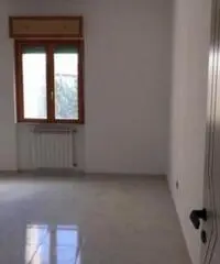 Vendita Cinque locali in via Venezia