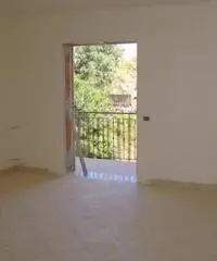 BELPASSO BORRELLO N. COSTRUZIONE AL 1° PIANO ASCENS. CON GARAGE 20 MQ