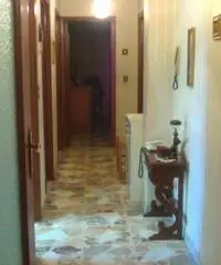 Canalicchio Ykebana appartamento 4 vani+garage e servizi