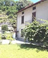 CASA INDIPENDENTE di 260 mq (PONTE LAMBRO) rif. 632