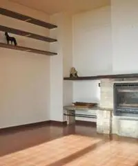 Vendita Casa indipendente in Via Pelliccione