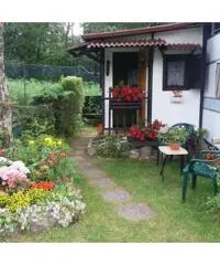 ROULOTTE CON PRE INGRESSO E TELO DI COPERTURA