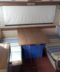 Una piazzola di mq 70 con roulotte al prezzo di € 2.000