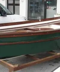 Battana di 4.20m in vetroresina completamente ricondizionata