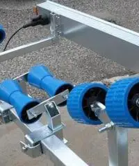 Rimorchio 1500Kg porta barca basculante meccanica tedesca