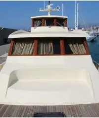 barca a motore AZZURRO 74 S anno 2006 lunghezza mt 22