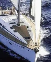 Noleggio barca a vela in agosto 30% di sconto Media Ship Charter