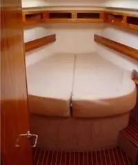 Noleggio barca a vela in agosto 30% di sconto Media Ship Charter