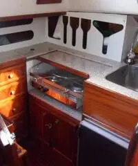 natante leader 32 cantieri del garda sud  barca a v