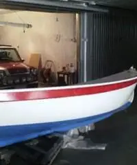 Barchetta in vetroresina