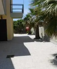 Villa di 8 locali in Vendita