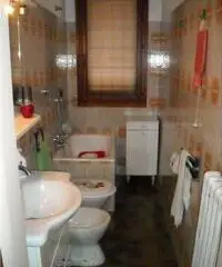 Casa indipendente a Lamporecchio in provincia di Pistoia