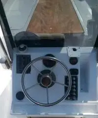 Barca Tonnetto metri 5,90 bianco motore fuoribordo Yamaha 40/60