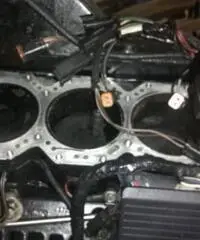 Vendo Monoblocco lesionato di un Evinrude-Johnson Ficht 150 hp 2T