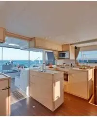 Noleggio barca catamarano in Grecia Media Ship Charter