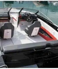 barca a motore GLASTRON GTS 200 anno 2013 lunghezza mt 640