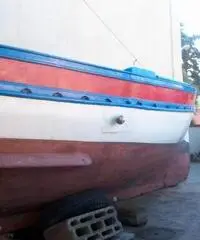 Barca gozzo in legno resinato