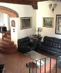 Vendita villa mq. 300 - Zona Carraia