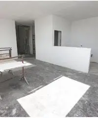 Chiavari : ultimo piano con vista mare, ampia metratura