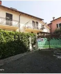 CASELLA – CASA SEMI INDIPENDENTE CON SPLENDIDO GIARDINO