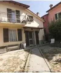 CASELLA – CASA SEMI INDIPENDENTE CON SPLENDIDO GIARDINO