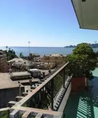 rapallo vista mare - Appartamento in Vendita a Rapallo