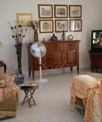 Vendita Cinque locali da 10mq con garage