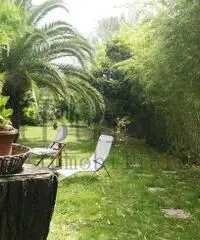 T
rifamiliare in vendita a Ameglia