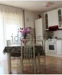 PANORAMICO LUMINOSISSIMO AMMOBILIATO CON CURA VENDESI