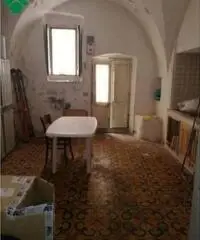 Tricase centro storico bilocale piano terra