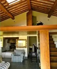 Rustico/Corte in vendita a TORRE DEL LAGO-MARINA - Viareggio 200 mq